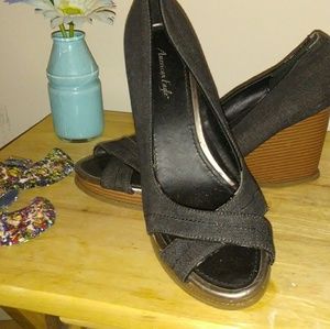 Amercan Eagle Jean wedges